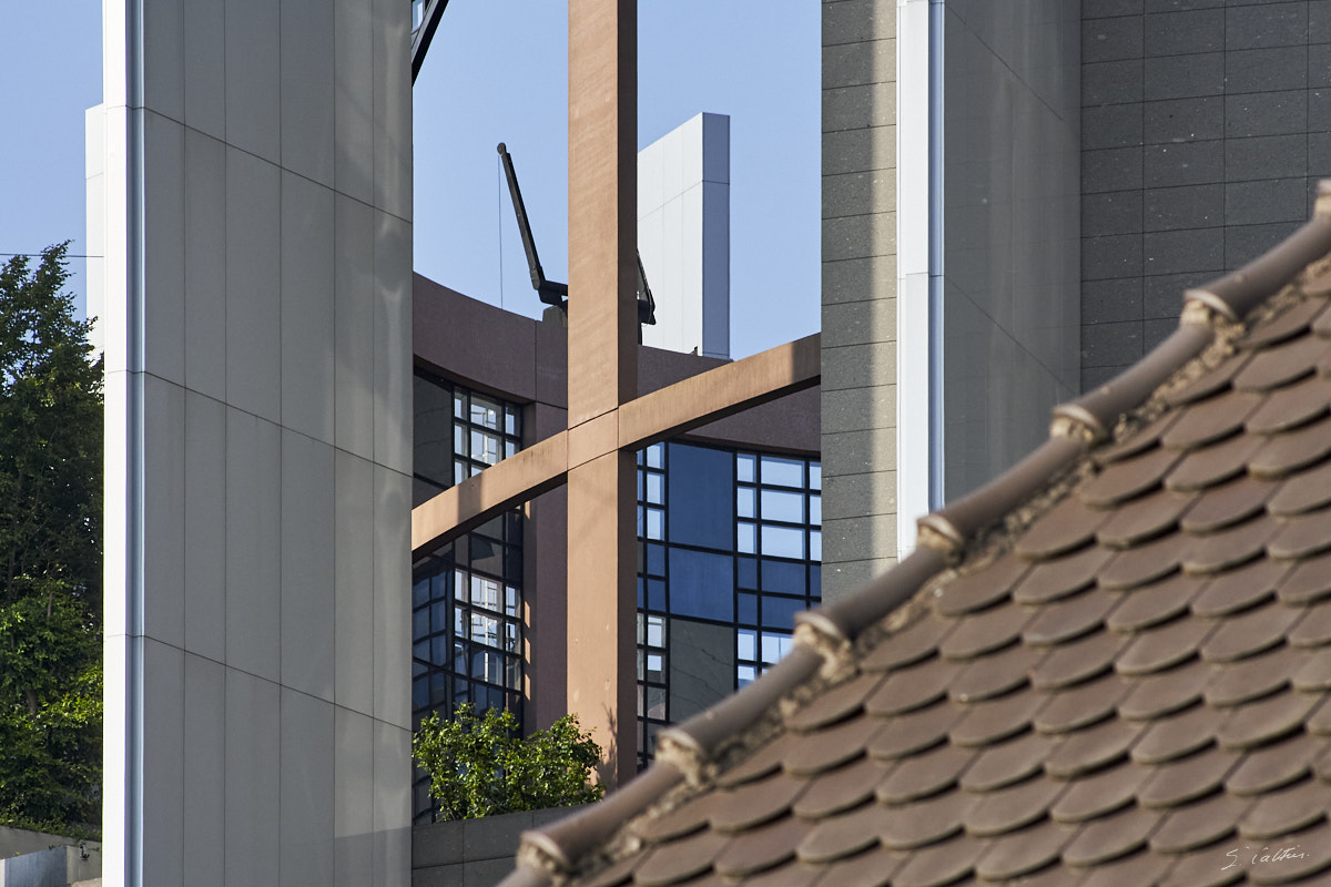 © All Rights Reserved - 2011-06-02 17:50:48 - f/10 1/800sec ISO-400 190mm - France, Alsace, Strasbourg, Parlement européen