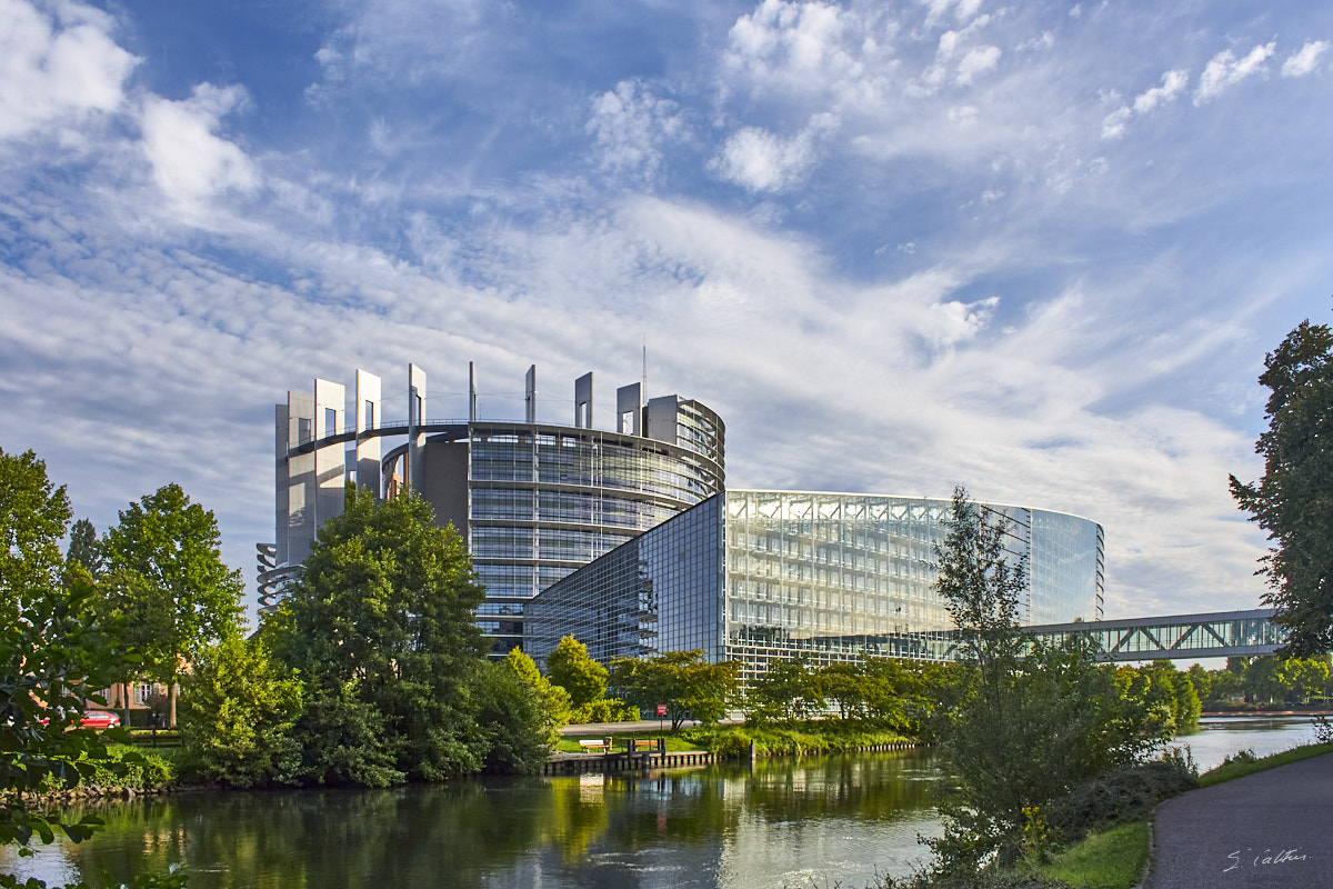 © All Rights Reserved - 2011-08-11 08:39:27 - f/10 1/250sec ISO-200 18mm - France, Alsace, Strasbourg, Parlement européen