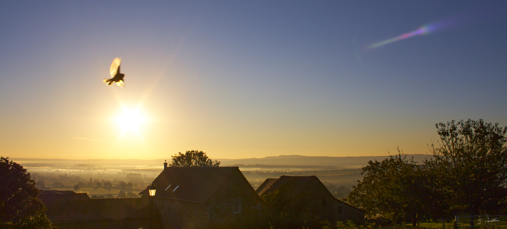 © All Rights Reserved - 2012-09-21 08:08:54 - f/13 1/350sec ISO-200 18mm- France, Bourgogne, Saône-et-Loire, Besanceuil