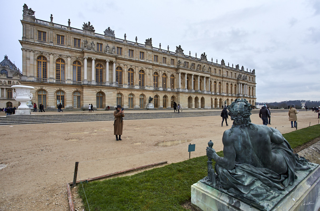 © All Rights Reserved - 2014-12-26 16:35:53 - f/5 1/100sec ISO-400 17mm - France, Versailles