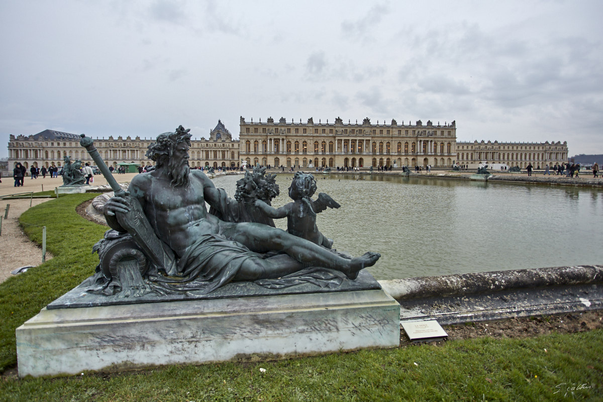 © All Rights Reserved - 2014-12-26 16:41:22 - f/4 1/60sec ISO-400 17mm - France, Versailles