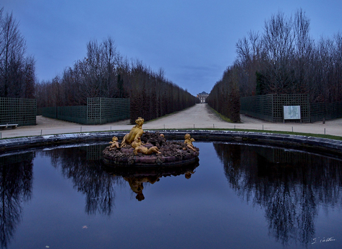 © All Rights Reserved - 2014-12-26 17:14:45 - f/4 1/25sec ISO-3200 23mm - France, Versailles