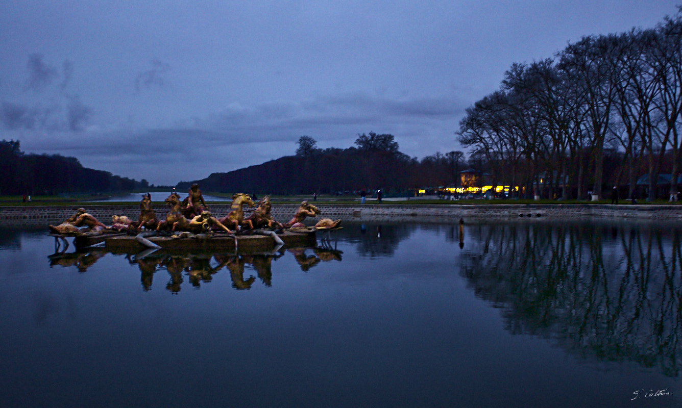 © All Rights Reserved - 2014-12-26 17:23:59 - f/4 1/10sec ISO-3200 40mm - France, Versailles