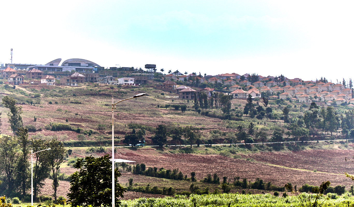 © All Rights Reserved - 2019-08-22 10:04:18 f/8 1/1250sec ISO-160 100mm - Rwanda, Kigali rural