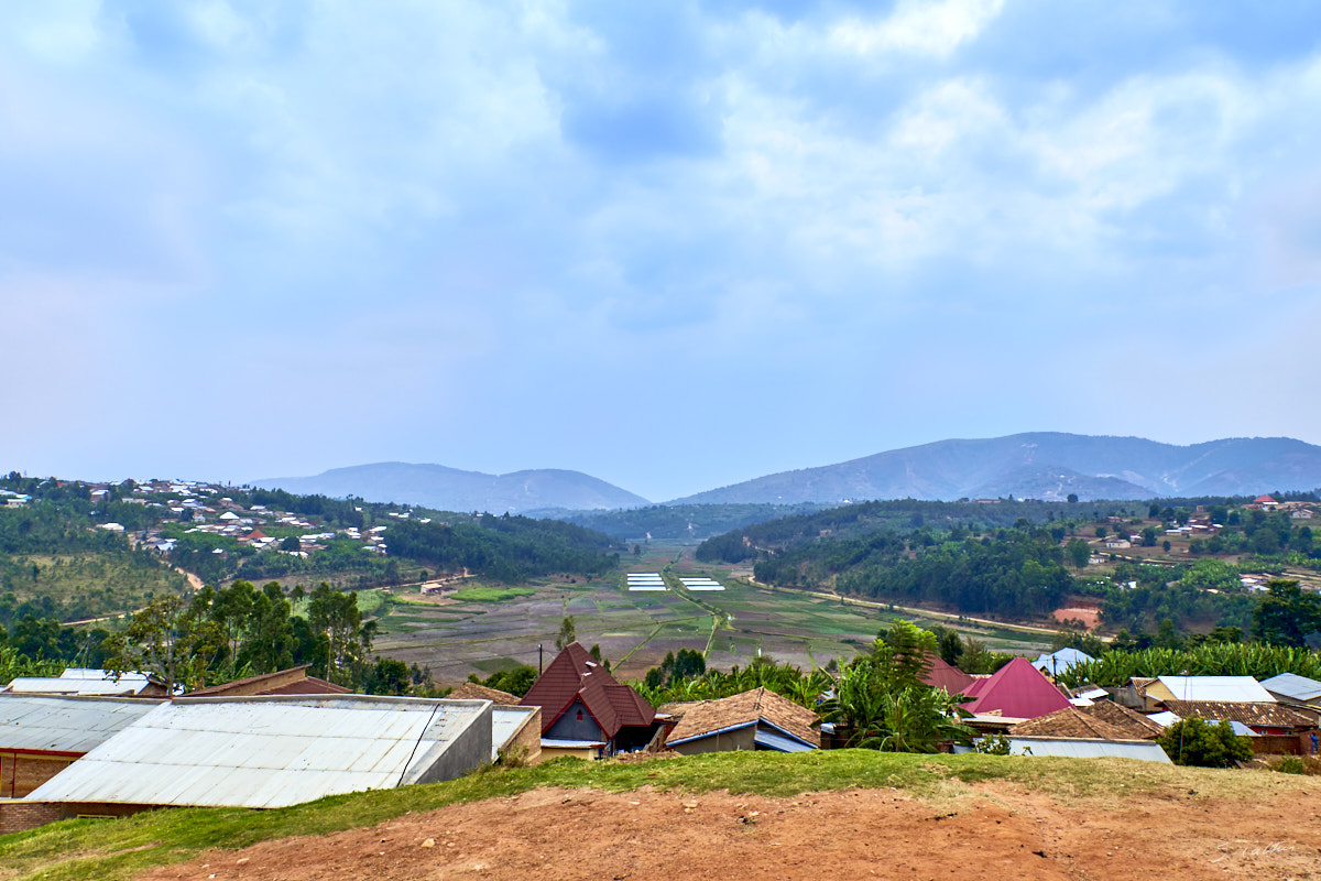 © All Rights Reserved - 2019-08-23 13:48:17 f/5 1/1000sec ISO-100 24mm - Rwanda, Muhanga (Gitarama)