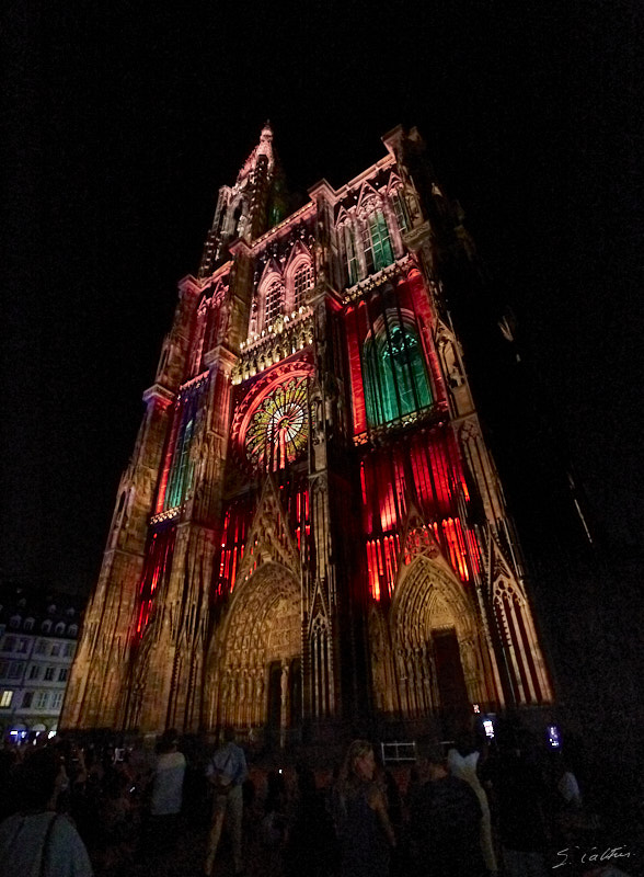 © All Rights Reserved - 2020-08-09 22:49:39 f/4 1/80sec ISO-12800 17mm - France, Strasbourg, Cathédrale