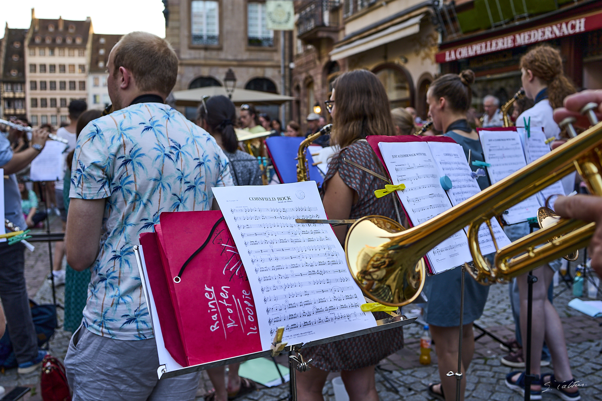 © All Rights Reserved - 2025-06-21 18:38:44 - f/5 1/80sec ISO-160 35mm - Strasbourg, fête de la musique