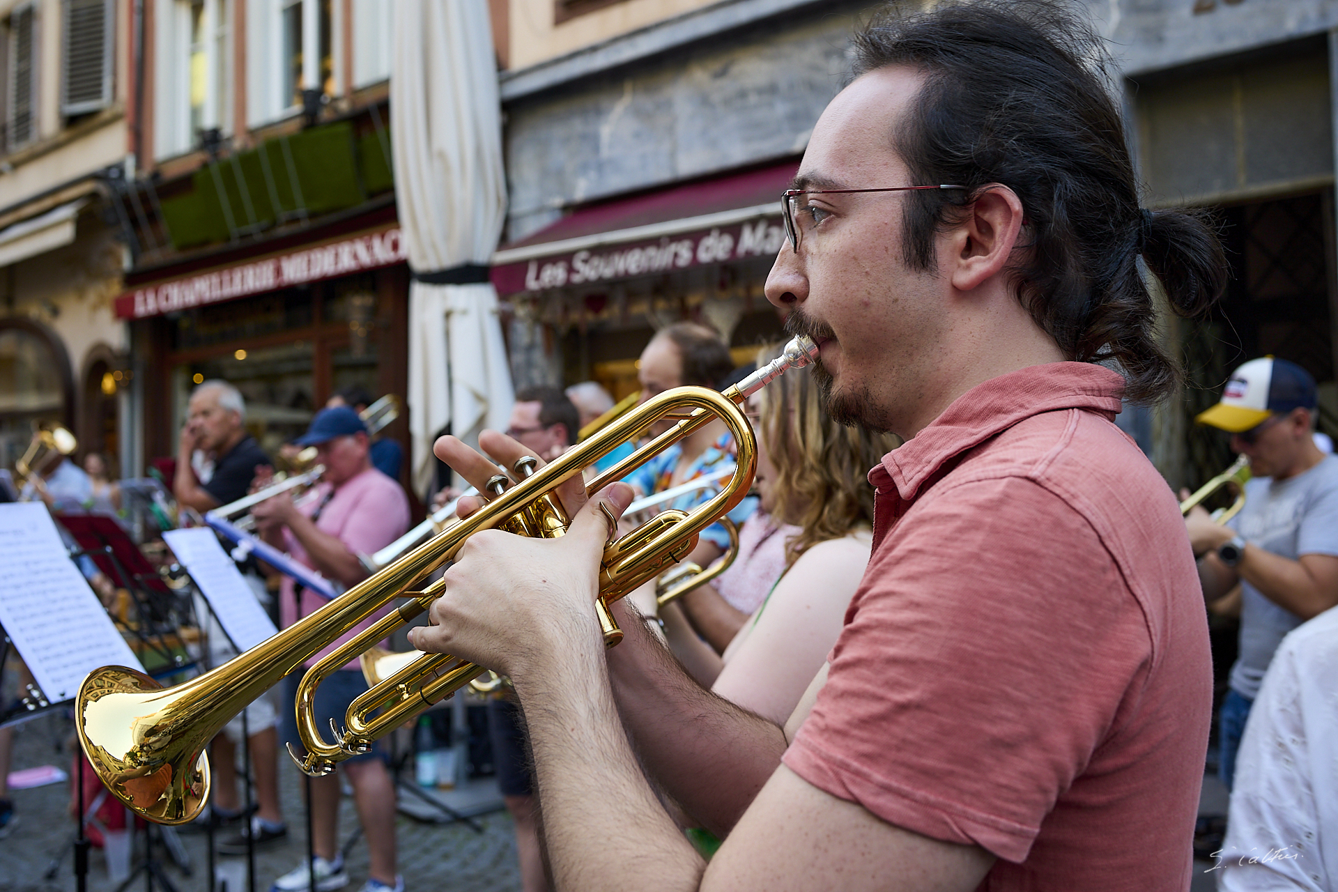 © All Rights Reserved - 2025-06-21 18:39:36 - f/5 1/60sec ISO-320 35mm - Strasbourg, fête de la musique