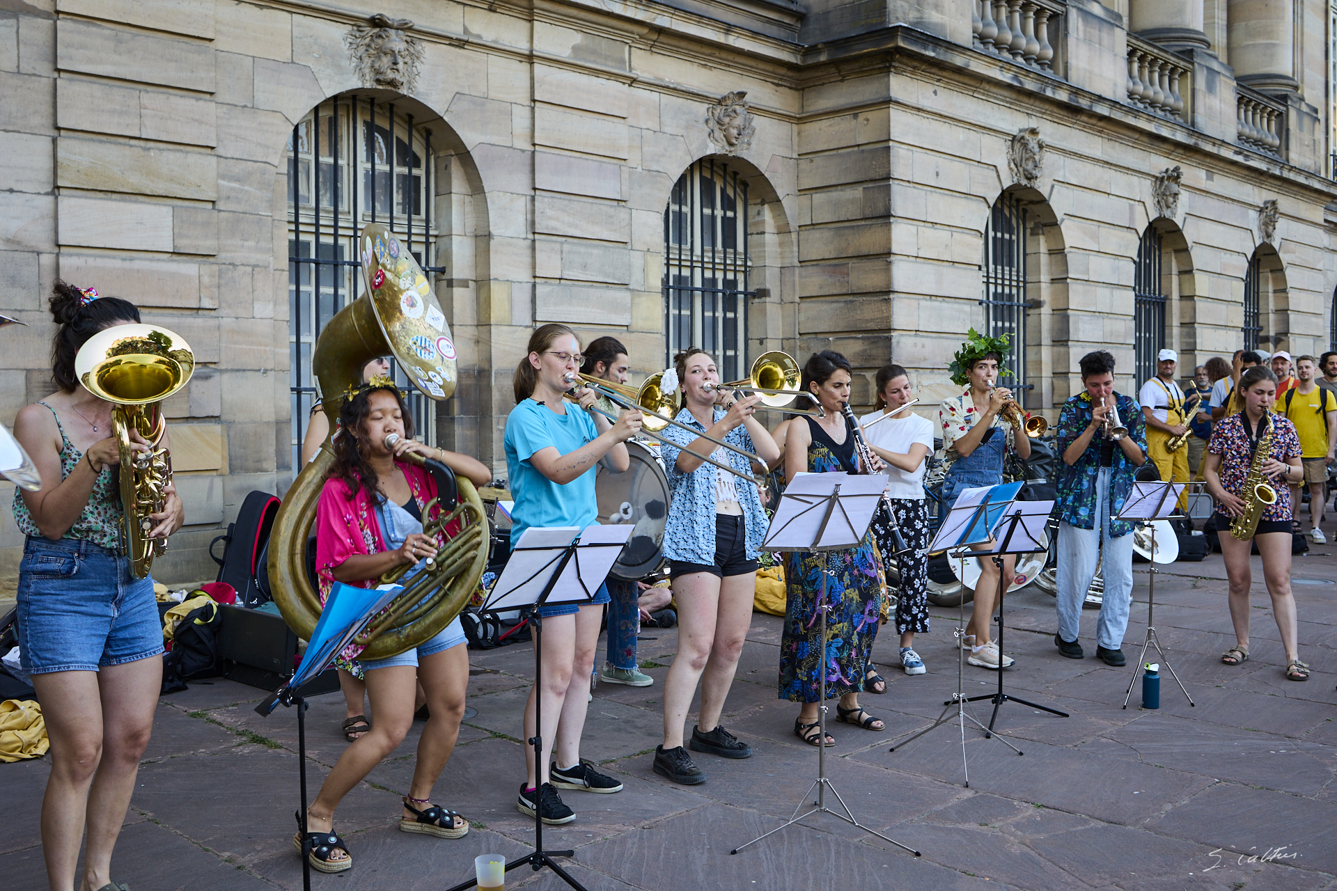 © All Rights Reserved - 2025-06-21 18:53:12 - f/5 1/60sec ISO-640 35mm - Strasbourg, fête de la musique