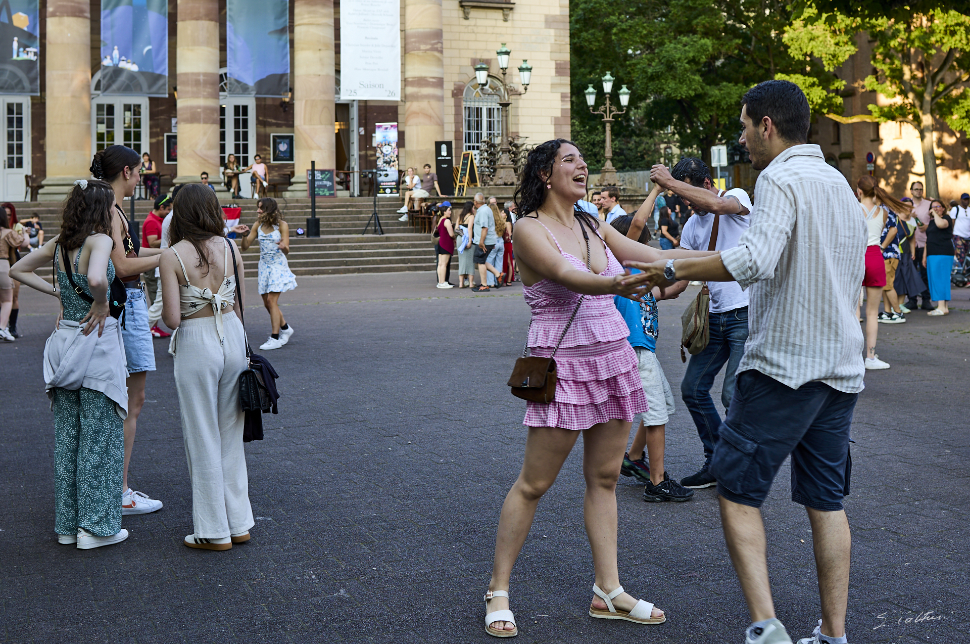 © All Rights Reserved - 2025-06-21 18:13:38 - f/4 1/100sec ISO-100 35mm - Strasbourg, fête de la musique