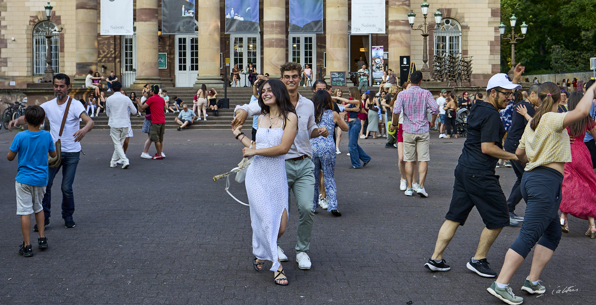 © All Rights Reserved - 2025-06-21 18:13:52 - f/4 1/160sec ISO-100 35mm - Strasbourg, fête de la musique