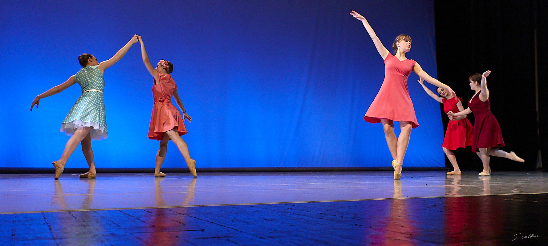 © All Rights Reserved - 2019-04-01 19:49:46 - f/4.5 1/125sec ISO-2000 24mm