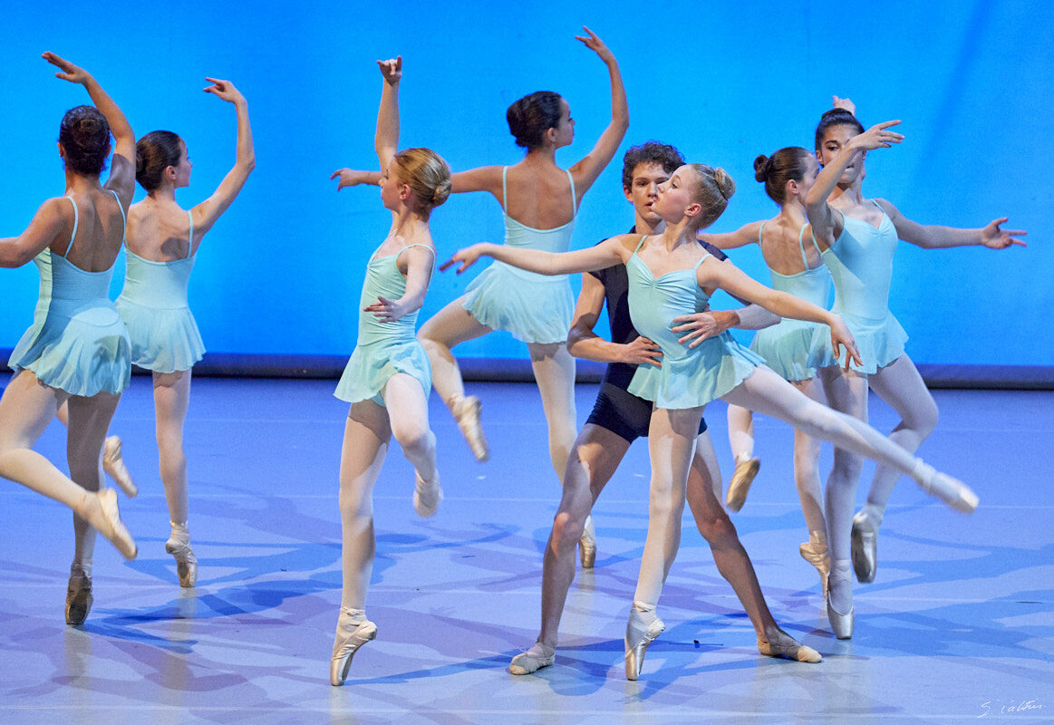 © All Rights Reserved - 2019-04-02 19:25:30 - f/5 1/160sec ISO-6400 148mm