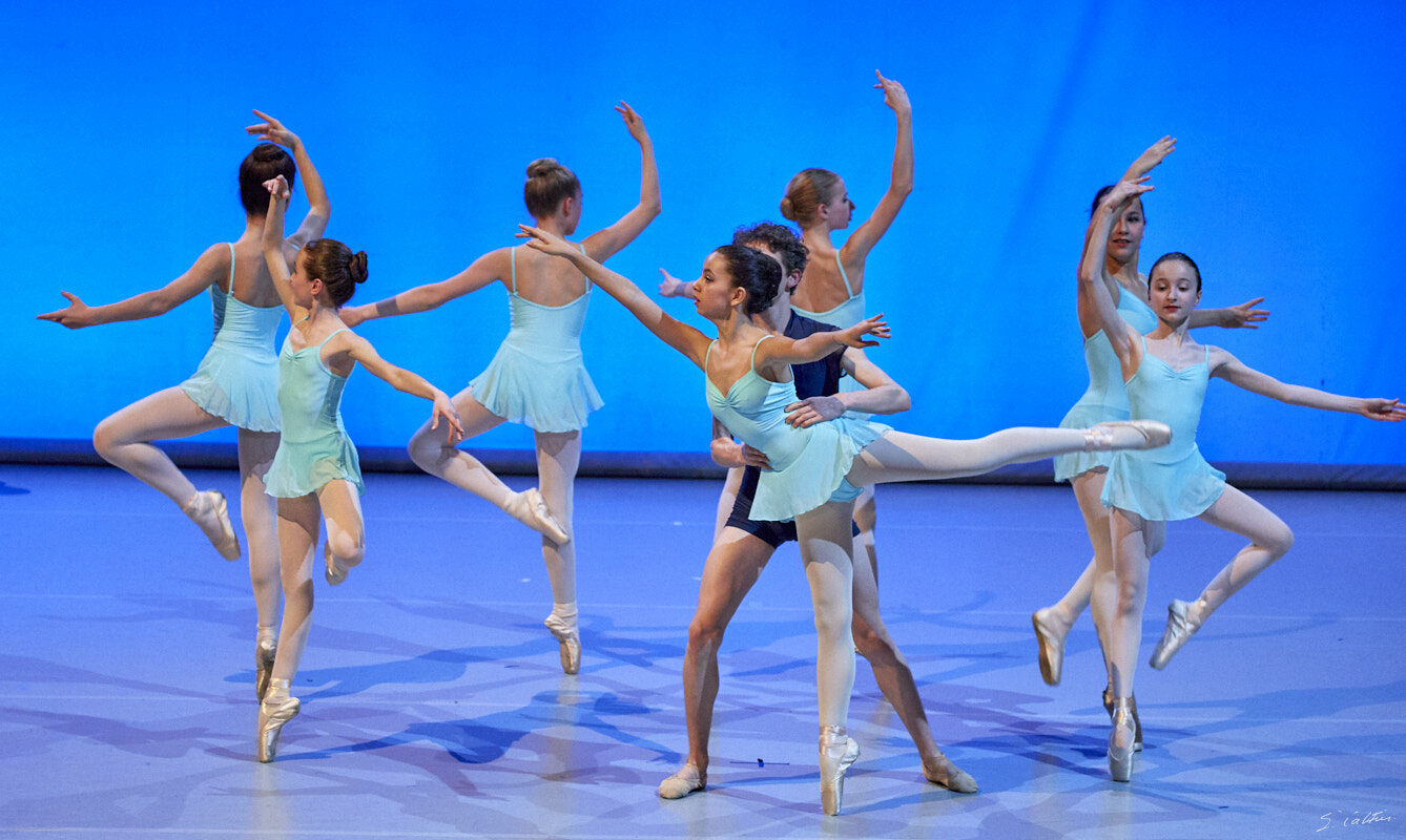 © All Rights Reserved - 2019-04-02 19:25:37 - f/5 1/125sec ISO-4000 148mm