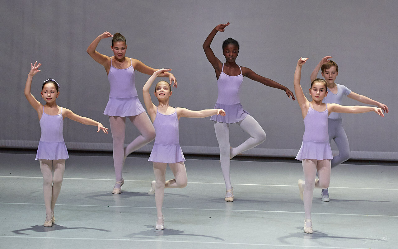 © All Rights Reserved - 2019-12-14 19:43:55 - f/5 1/100sec ISO-1600 153mm