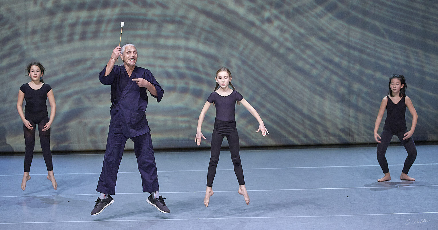 © All Rights Reserved - 2019-12-14 19:59:37 - f/5 1/100sec ISO-4000 135mm