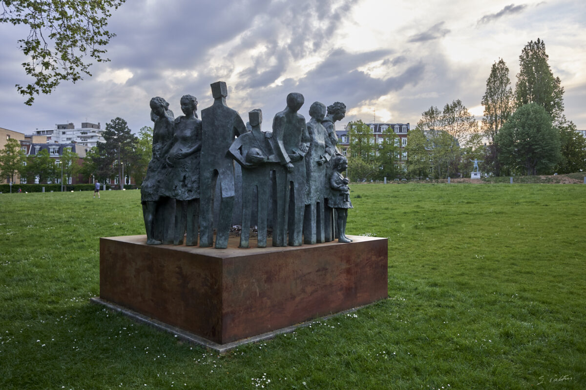 © All Rights Reserved - 2020-04-19 19:52:51 - f/4 1/160sec ISO-200 18.5mm - France, Alsace, Strasbourg-Europe