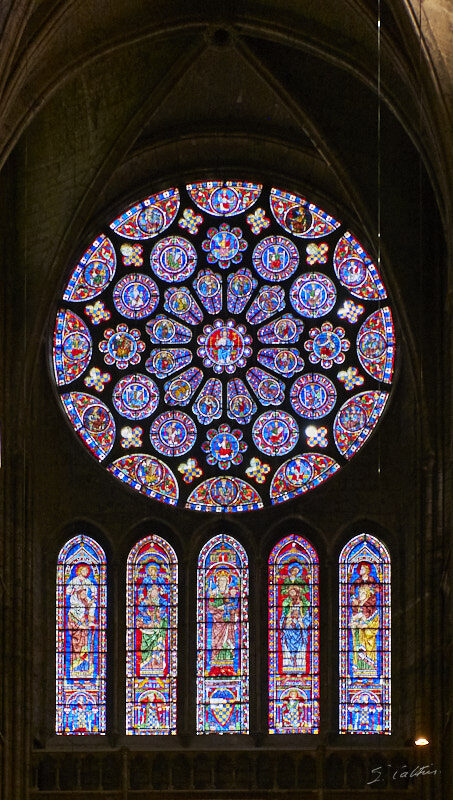 © All Rights Reserved - 2020-07-27 16:09:07 f/5.6 1/40sec ISO-1250 50mm - France, Chartres, cathédrale