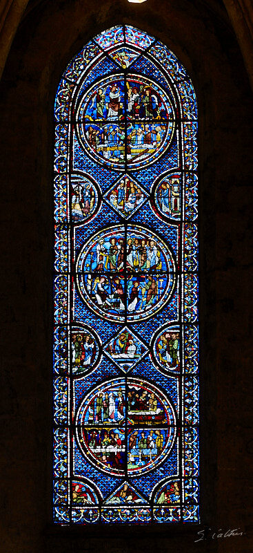 © All Rights Reserved - 2020-07-27 16:18:52 f/5.6 1/30sec ISO-1250 105mm - France, Chartres, cathédrale