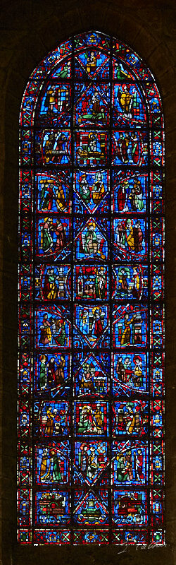 © All Rights Reserved - 2020-07-27 16:52:47 f/4 1/50sec ISO-1250 105mm - France, Chartres, cathédrale