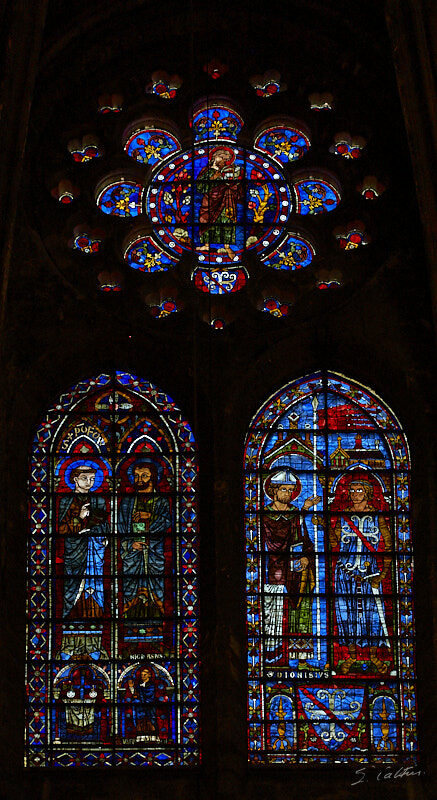 © All Rights Reserved - 2020-07-27 16:55:11 f/4 1/200sec ISO-1250 105mm - France, Chartres, cathédrale