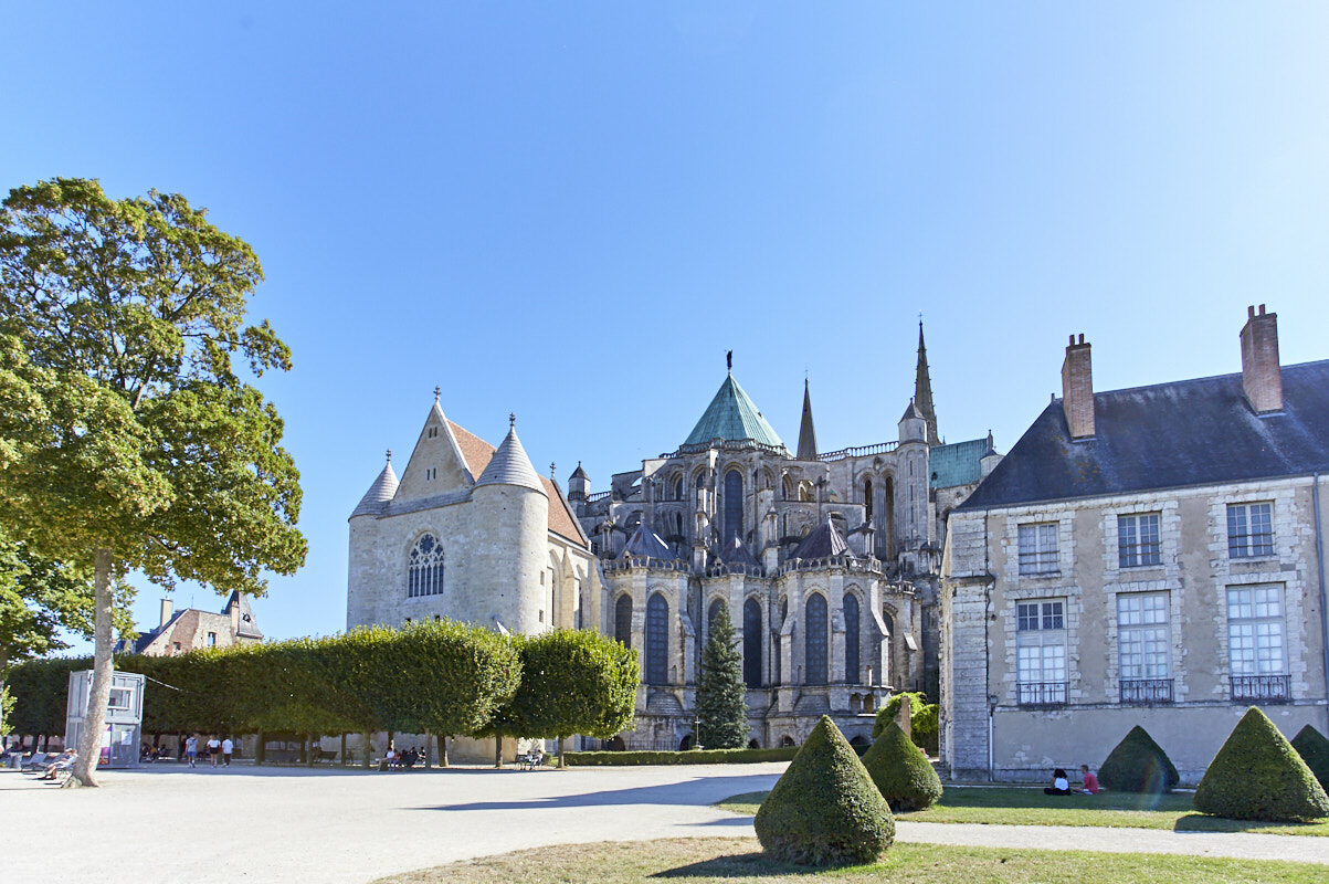 © All Rights Reserved - 2020-07-27 17:50:02 f/8 1/320sec ISO-160 17mm - France, Chartres, cathédrale