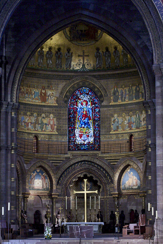 © All Rights Reserved - 2020-09-10 17:30:38 f/5 1/30sec ISO-3200 135mm - France, Strasbourg, Cathédrale