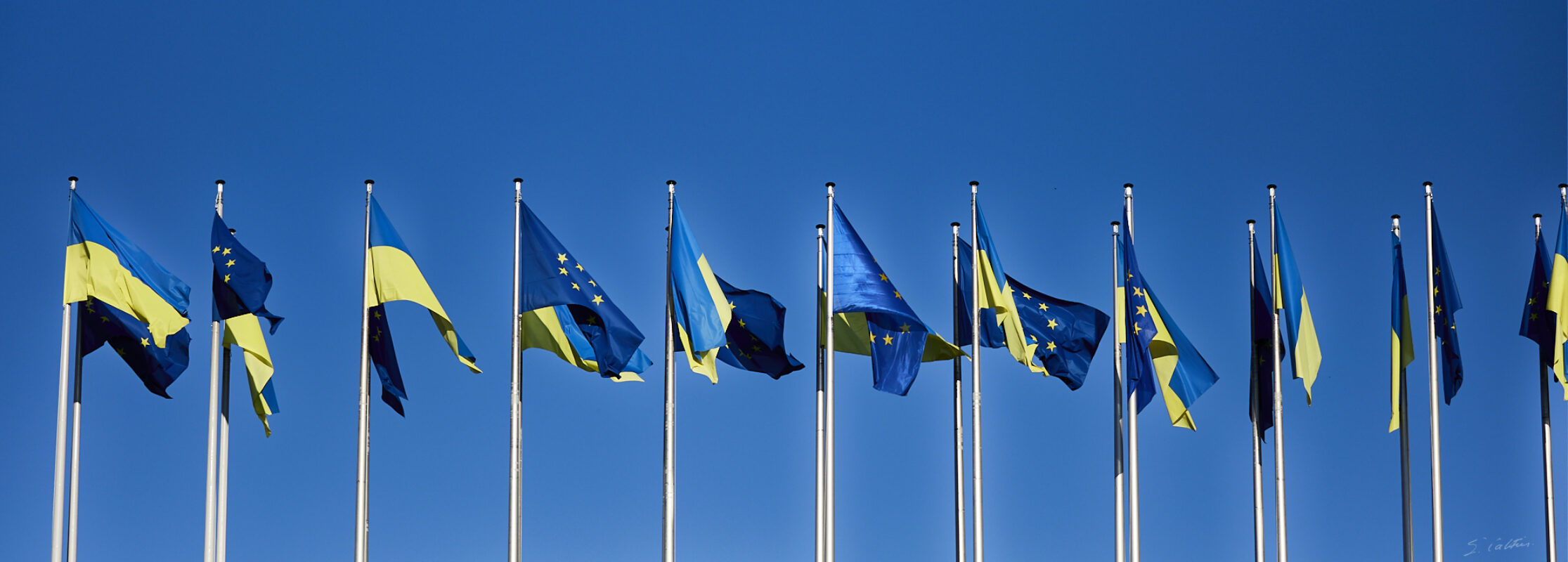 © All Rights Reserved - 2022-03-10 16:47:22 - f/5 1/1000sec ISO-100 100mm - France, Alsace, Strasbourg-Europe