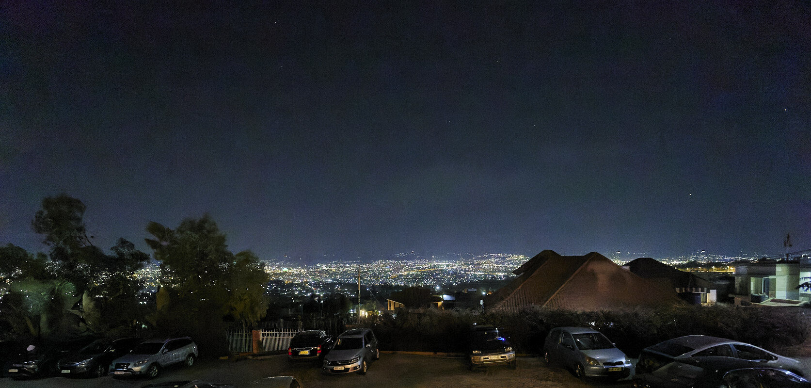 © All Rights Reserved - 2022-12-03 15:49:08 - f/5 1/30sec ISO-25600 17mm - Rwanda, Kigali by night