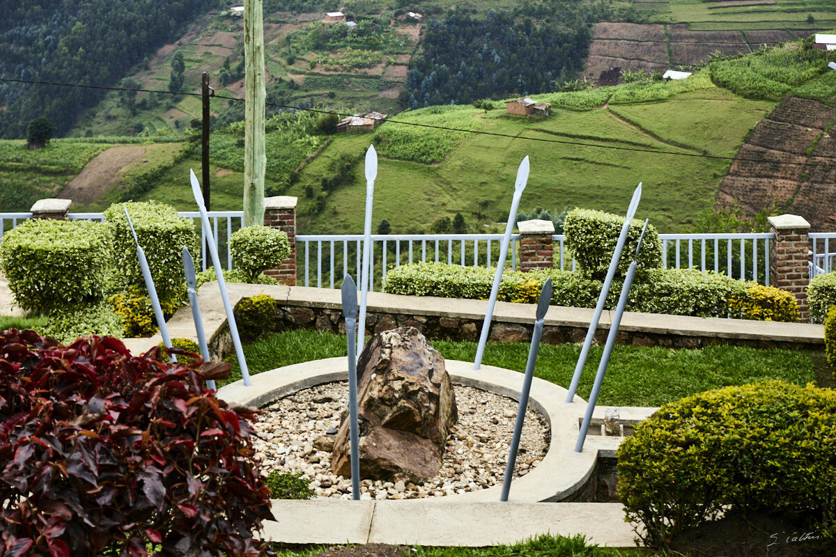 © All Rights Reserved - 2022-12-07 07:44:17 - f/8 1/50sec ISO-100 67mm - Rwanda, Bisesero, mémorial