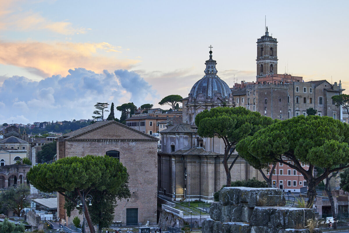 © All Rights Reserved - 2024-06-24 18:49:08 - f/4.5 1/100sec ISO-500 70mm - Italie,, Rome