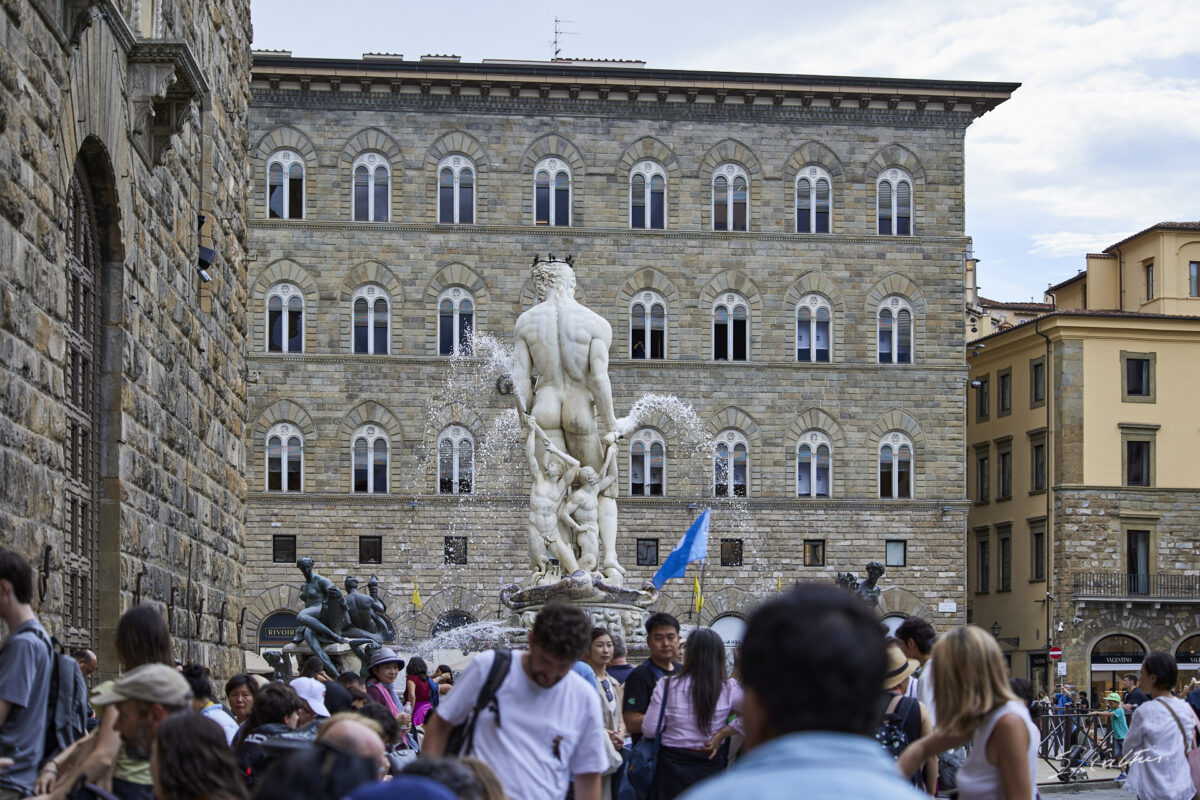 © All Rights Reserved - 2024-06-25 15:50:38 - f/4 1/400sec ISO-100 70mm - Italie,, Florence