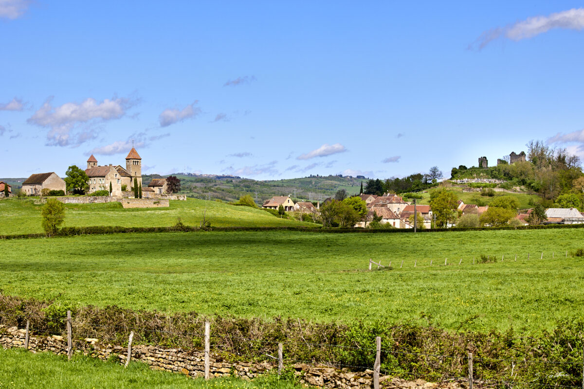 © All Rights Reserved - 2025-04-20 09:56:22 f/8 1/320sec ISO-100 70mm - France, Bourgogne, Clunisois, campagne